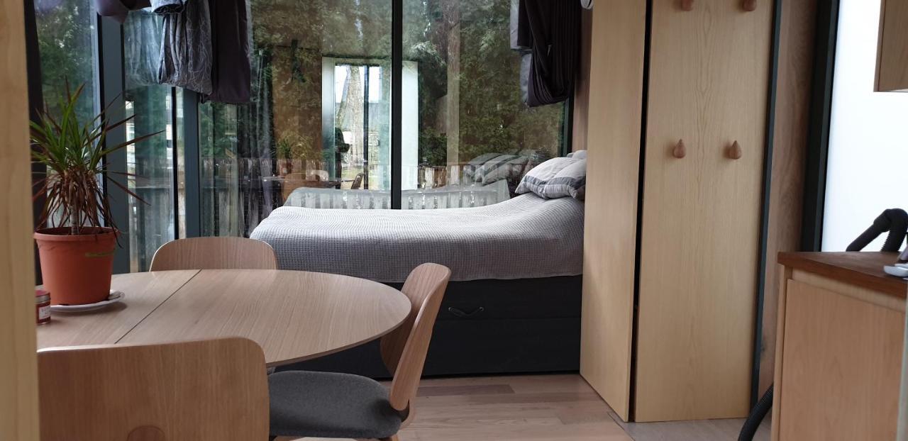 הוילה פארנו Mirror House Roosi 21 מראה חיצוני תמונה